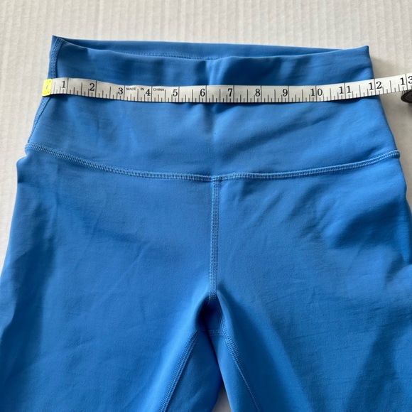 Lululemon 23” Wunder Train Leggings - Picture 8 of 11